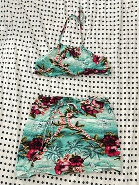 Hibiscus Collection Hawaii dolphin print set